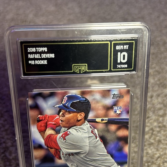 Rafael Devers Topps MLB Rookie Card #18 Boston Red Sox’s Gem Mint 10 - Picture 2 of 4